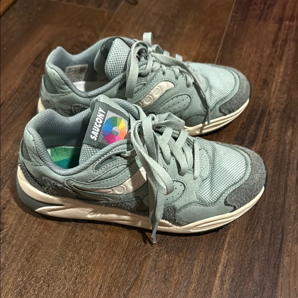 Saucony Grid Shadow 2 Sneaker